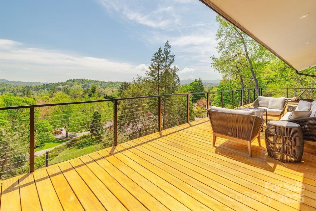480 Windsor Rd Asheville, NC 28804