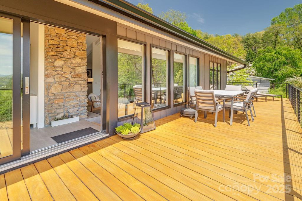 480 Windsor Rd Asheville, NC 28804