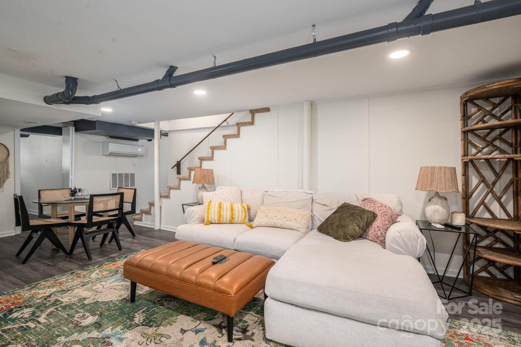 119 Meadowbrook Ln Davidson, NC 28036