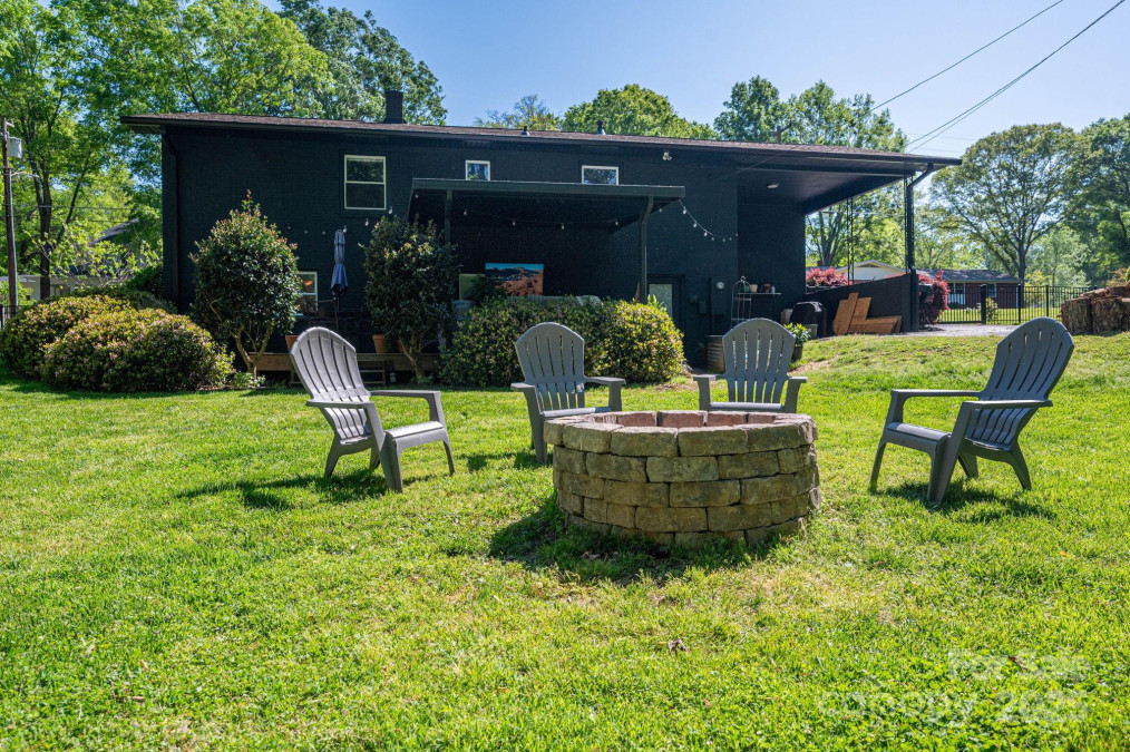 119 Meadowbrook Ln Davidson, NC 28036