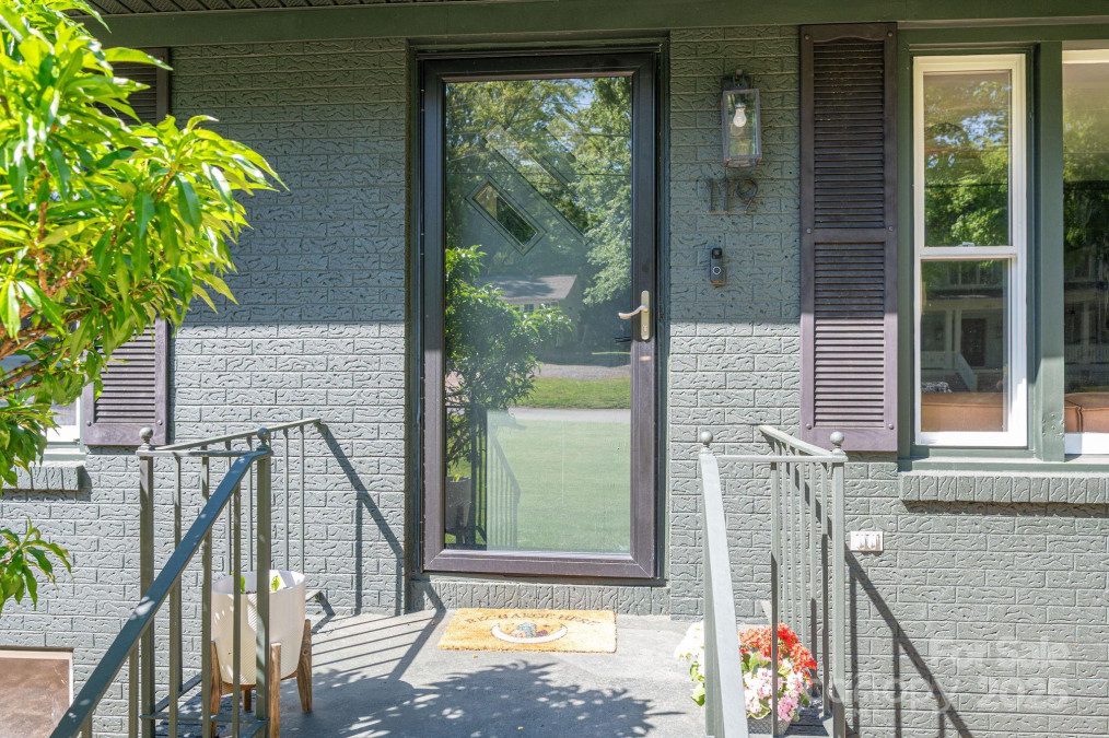 119 Meadowbrook Ln Davidson, NC 28036