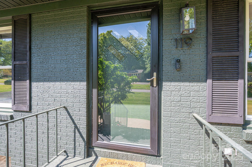 119 Meadowbrook Ln Davidson, NC 28036