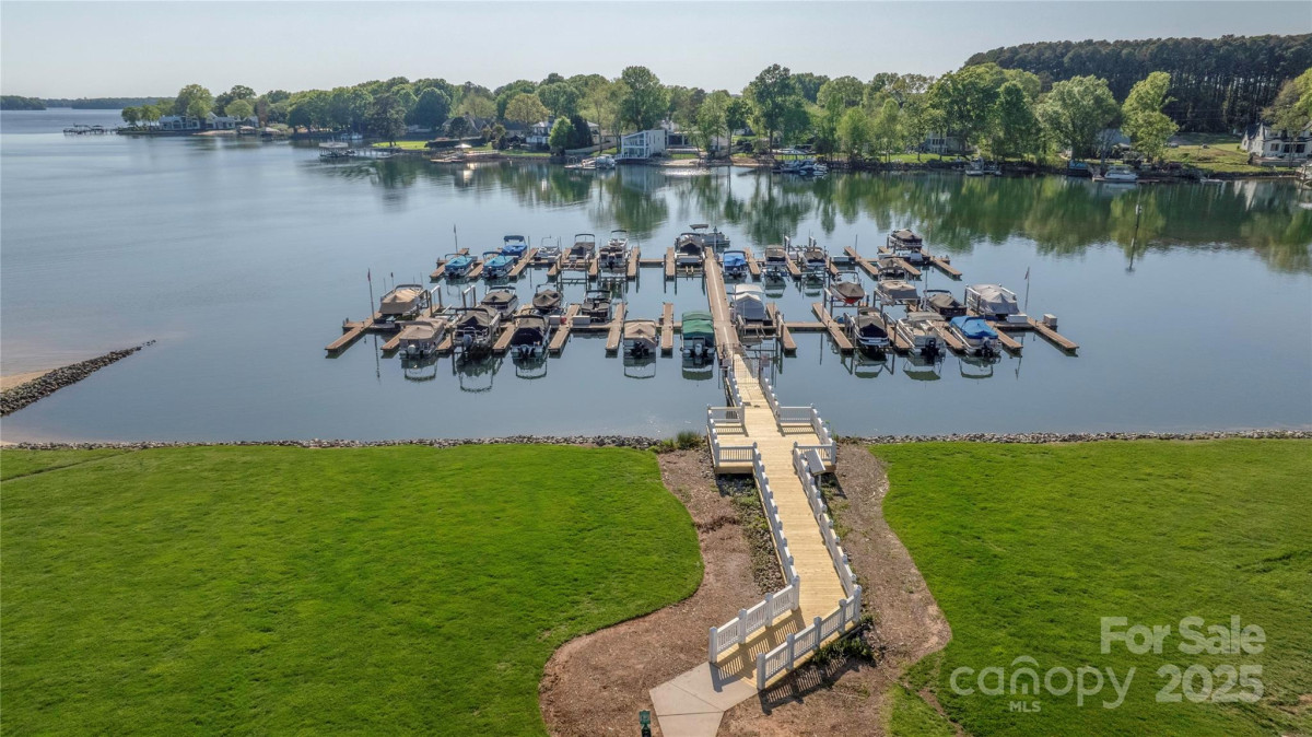 18700 Nautical Dr Cornelius, NC 28031