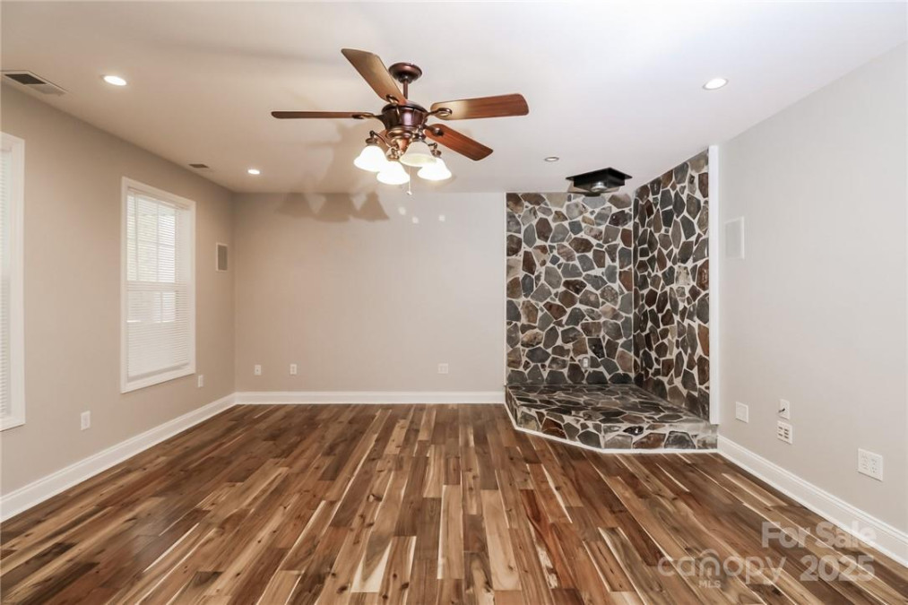 4989 Post Oak Ln Rock Hill, SC 29732