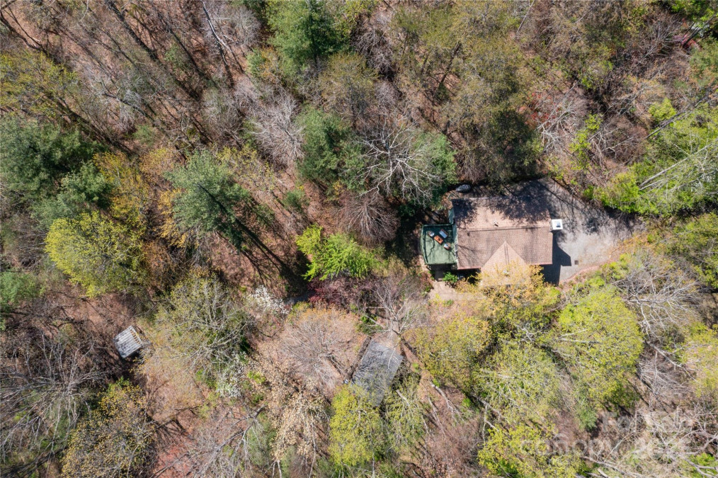 309 Old Farm School Rd Asheville, NC 28805