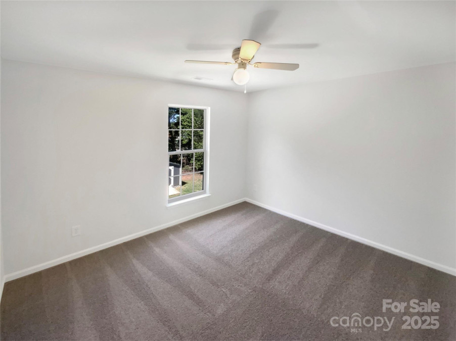 704 Georgie St Troutman, NC 28166