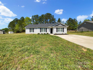 1399 Foxbrook Cir Lancaster, SC 29720