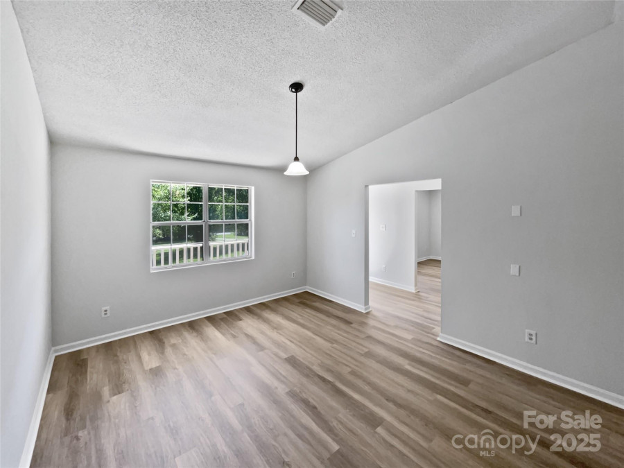 2035 Mauney Rd Bessemer City, NC 28016