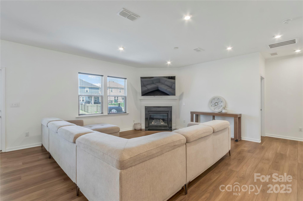 14224 Canemeadow Dr Charlotte, NC 28278