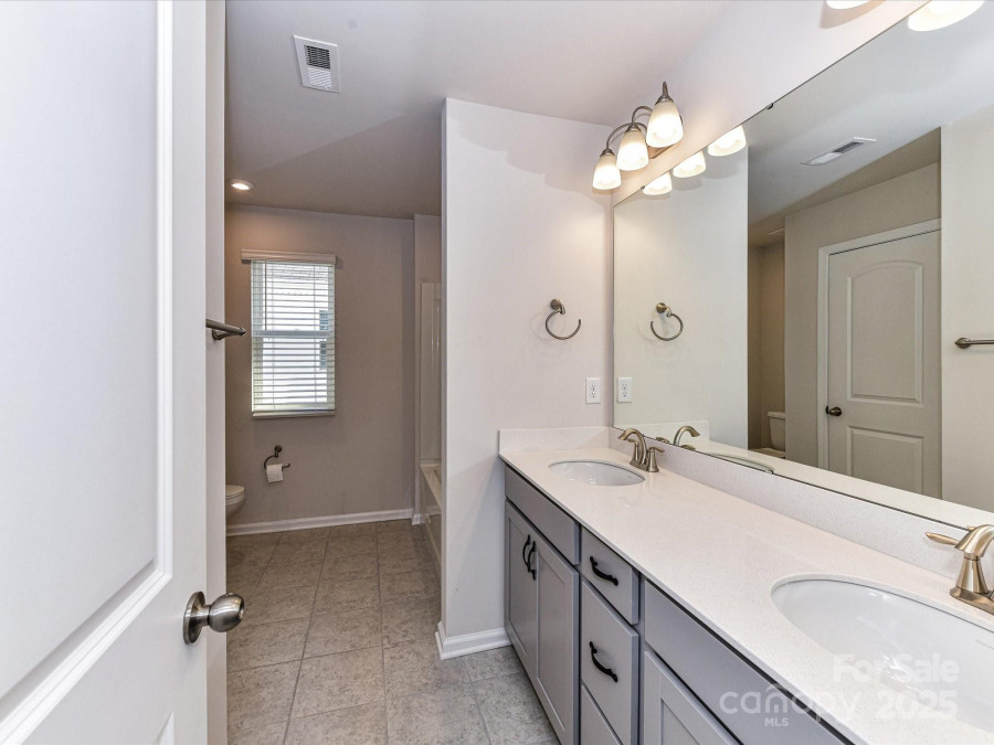 9134 Northfield Crossing Dr Charlotte, NC 28269