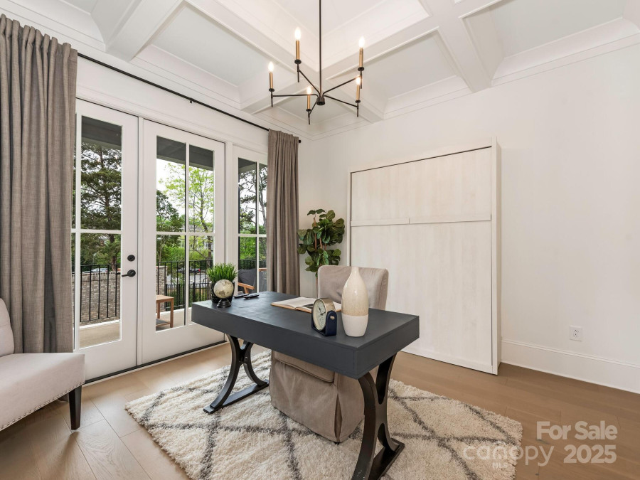 5511 Fairview Rd Charlotte, NC 28209