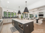5511 Fairview Rd Charlotte, NC 28209