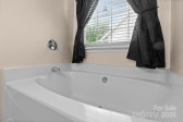 909 Jordans Pond Ln Charlotte, NC 28214