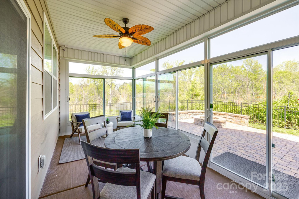 124 Rosebay Dr Mooresville, NC 28117