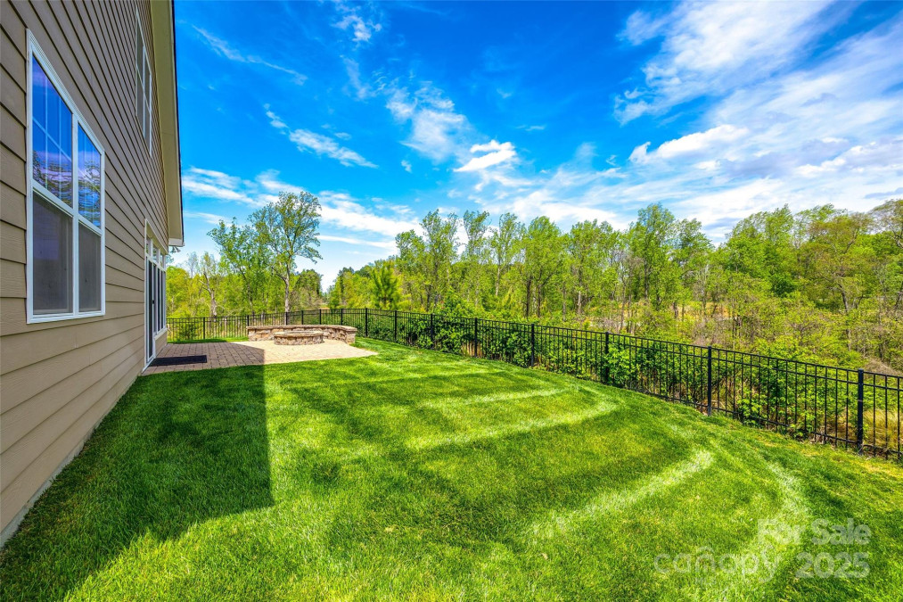 124 Rosebay Dr Mooresville, NC 28117