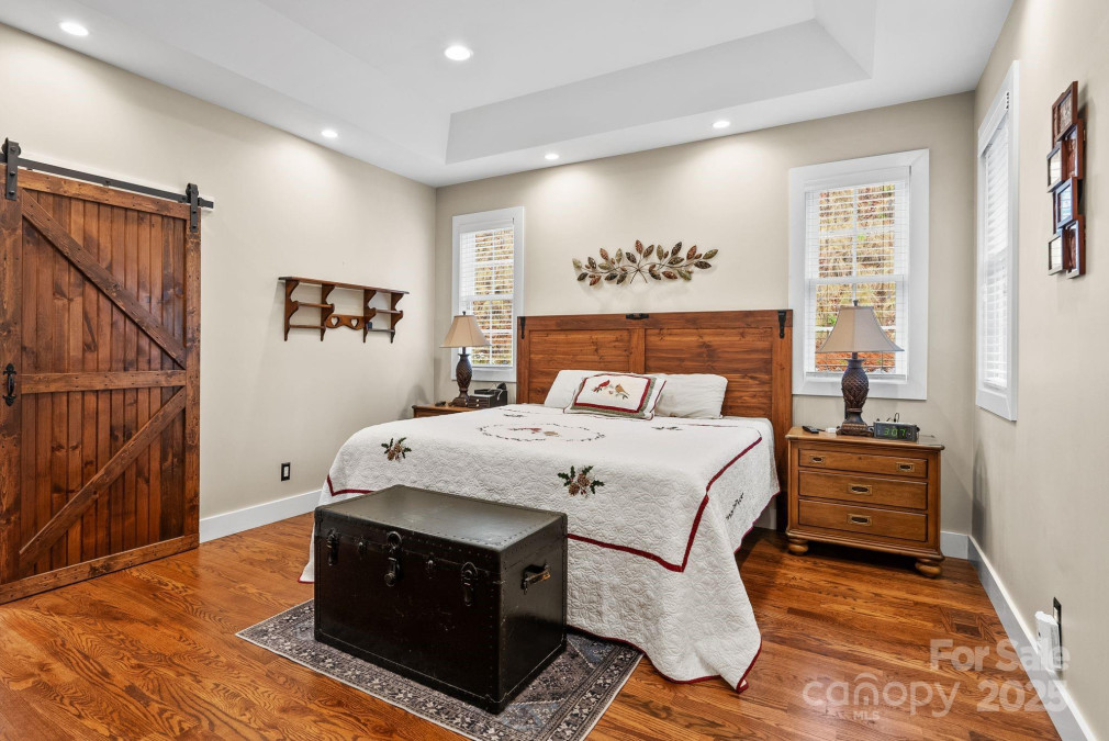 3934 Cabin Creek Rd Zirconia, NC 28790