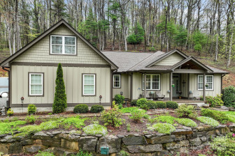 3934 Cabin Creek Rd Zirconia, NC 28790