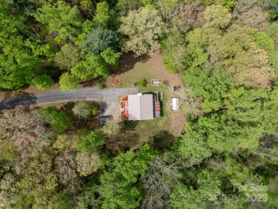 69 Heslar Way Marshall, NC 28753