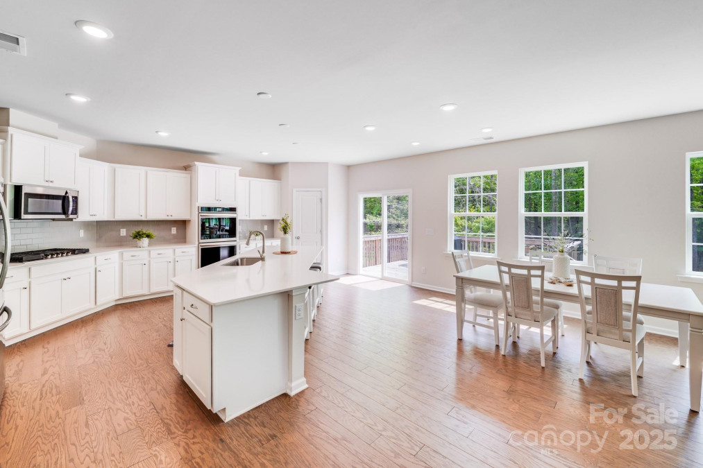 11215 Dappled Light Trl Charlotte, NC 28227