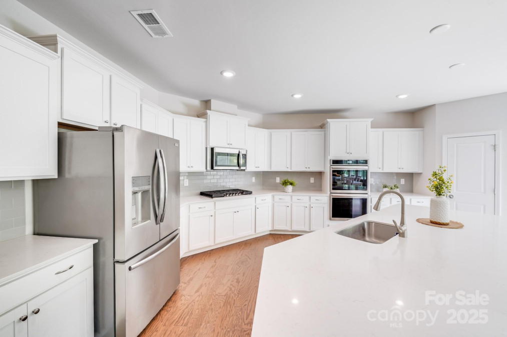 11215 Dappled Light Trl Charlotte, NC 28227