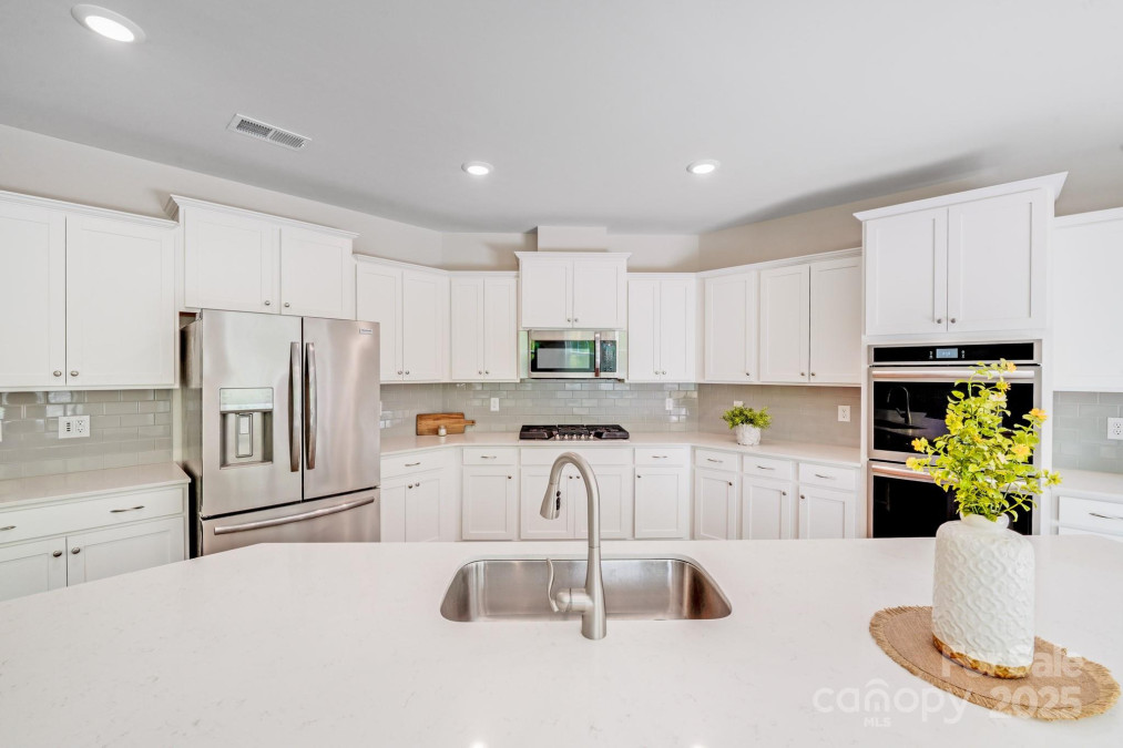 11215 Dappled Light Trl Charlotte, NC 28227