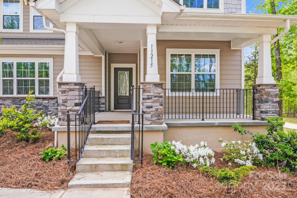 11215 Dappled Light Trl Charlotte, NC 28227