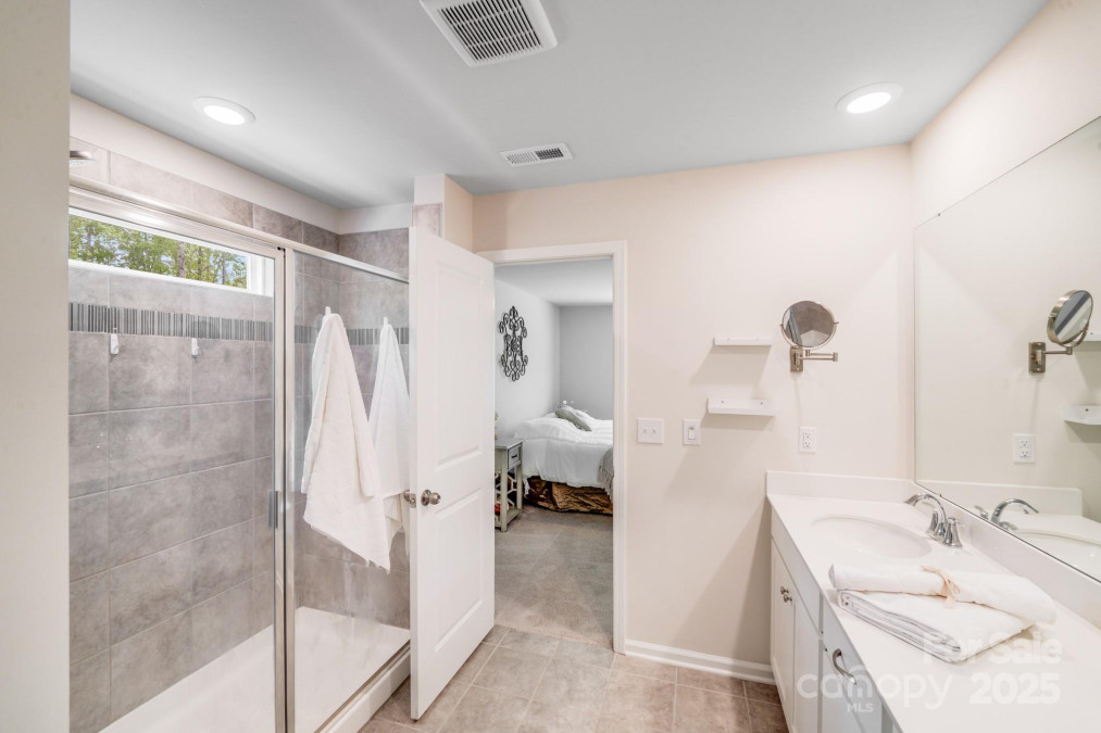 11215 Dappled Light Trl Charlotte, NC 28227
