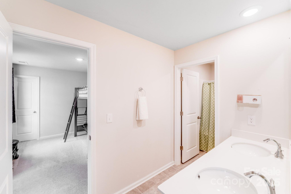11215 Dappled Light Trl Charlotte, NC 28227