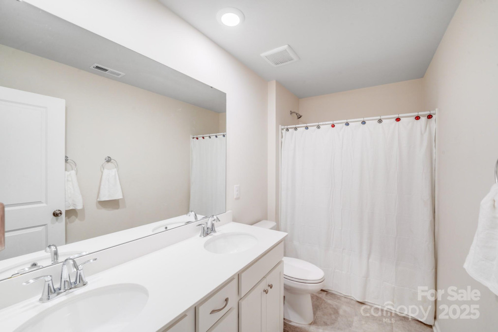 11215 Dappled Light Trl Charlotte, NC 28227