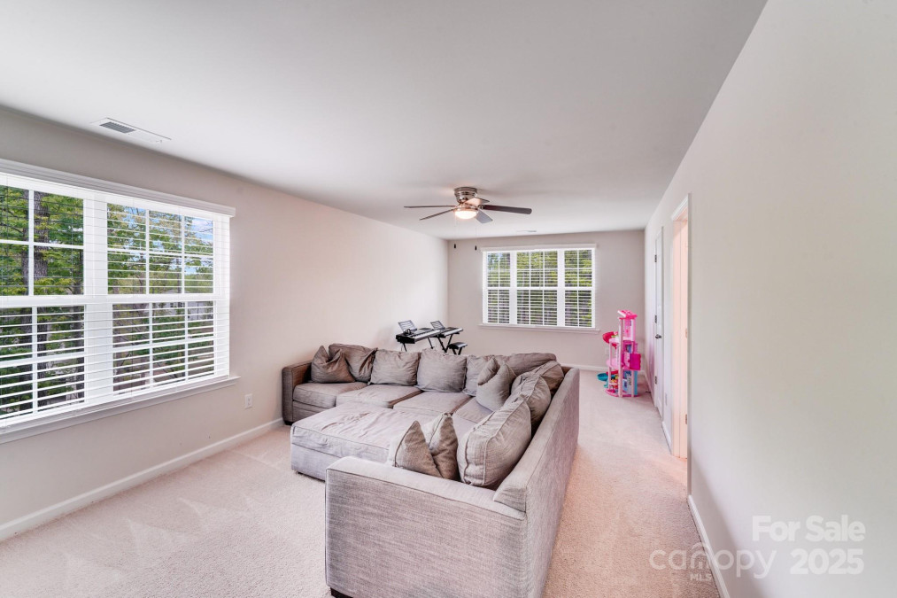 11215 Dappled Light Trl Charlotte, NC 28227
