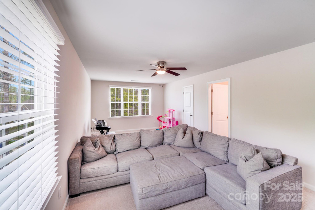 11215 Dappled Light Trl Charlotte, NC 28227