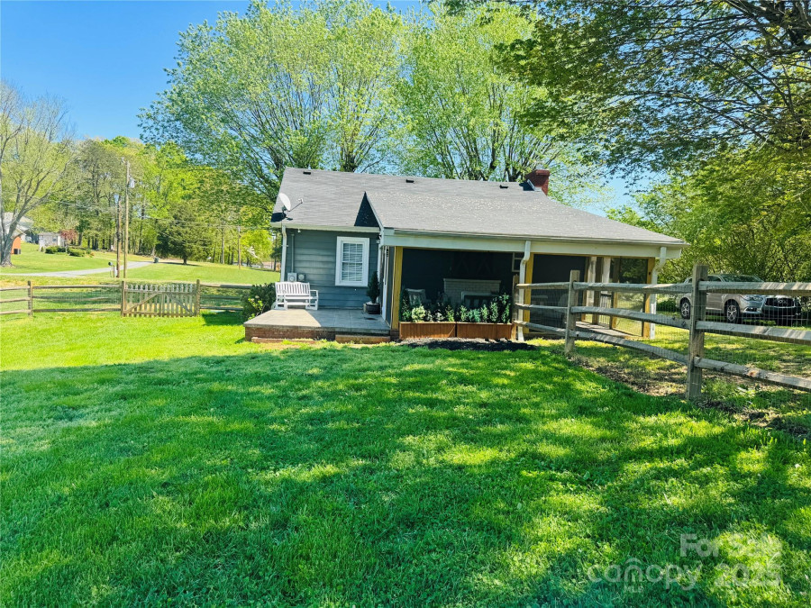 835 Leach Rd Salisbury, NC 28146