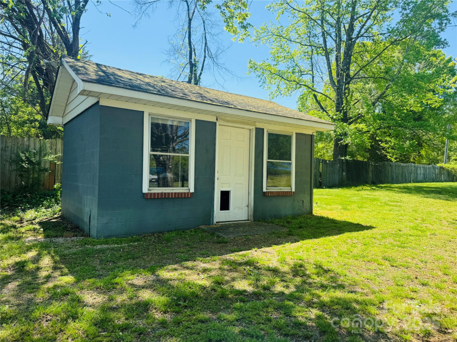 835 Leach Rd Salisbury, NC 28146