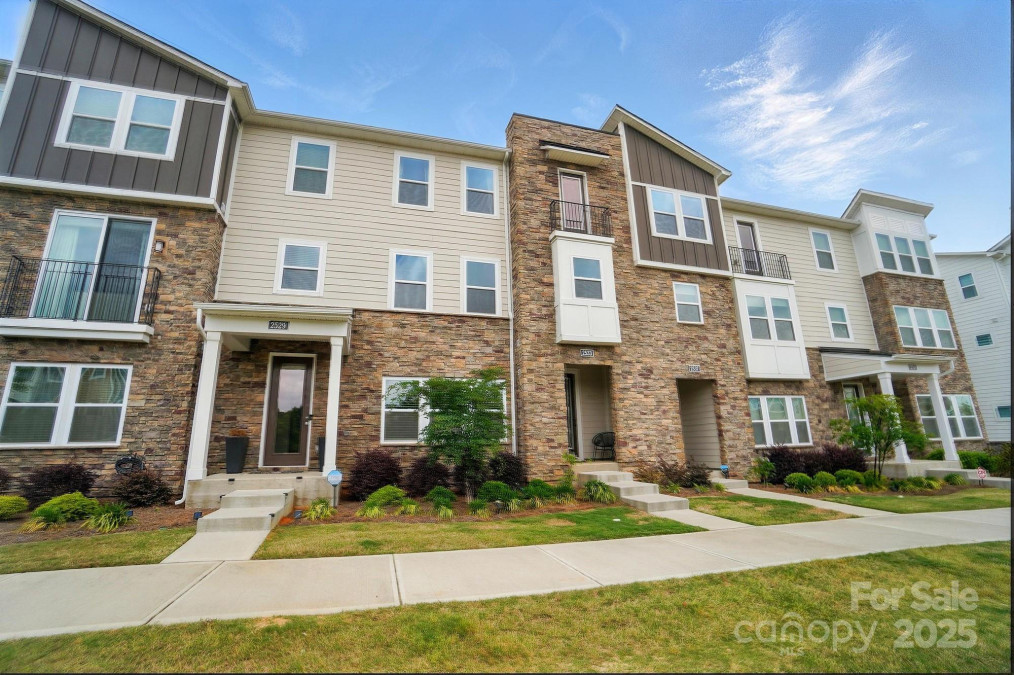 2533 Ensemble Ct Charlotte, NC 28262