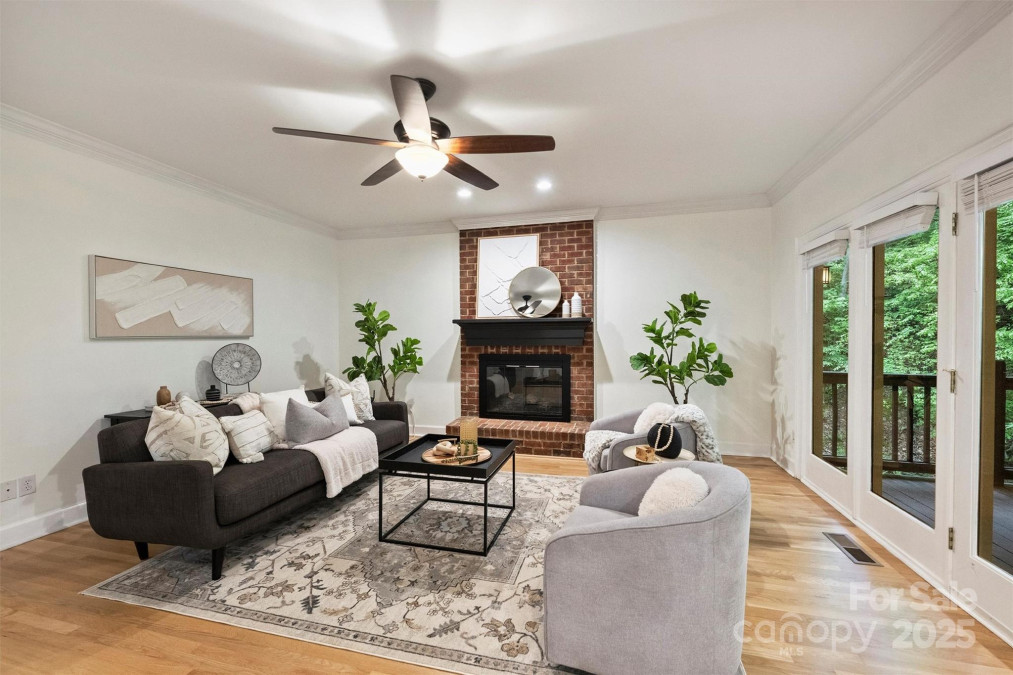 7067 Rocky Falls Rd Charlotte, NC 28211