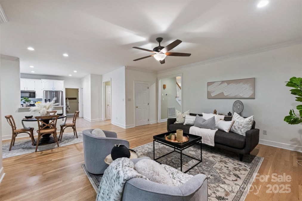 7067 Rocky Falls Rd Charlotte, NC 28211