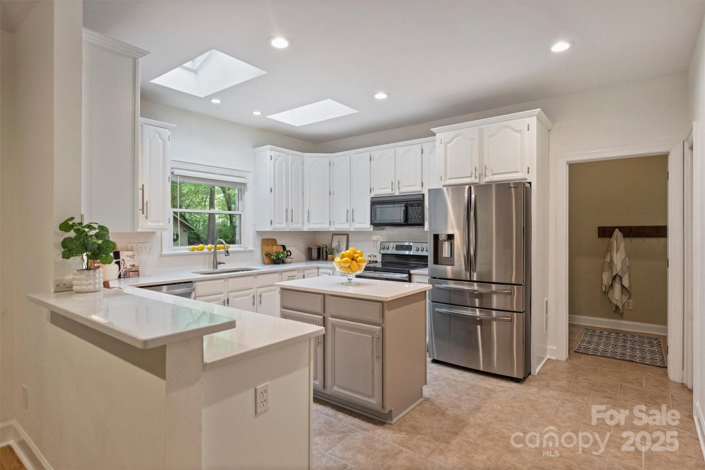 7067 Rocky Falls Rd Charlotte, NC 28211
