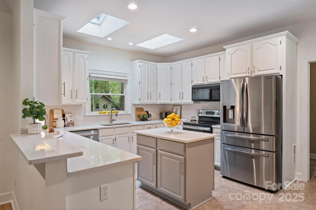 7067 Rocky Falls Rd Charlotte, NC 28211