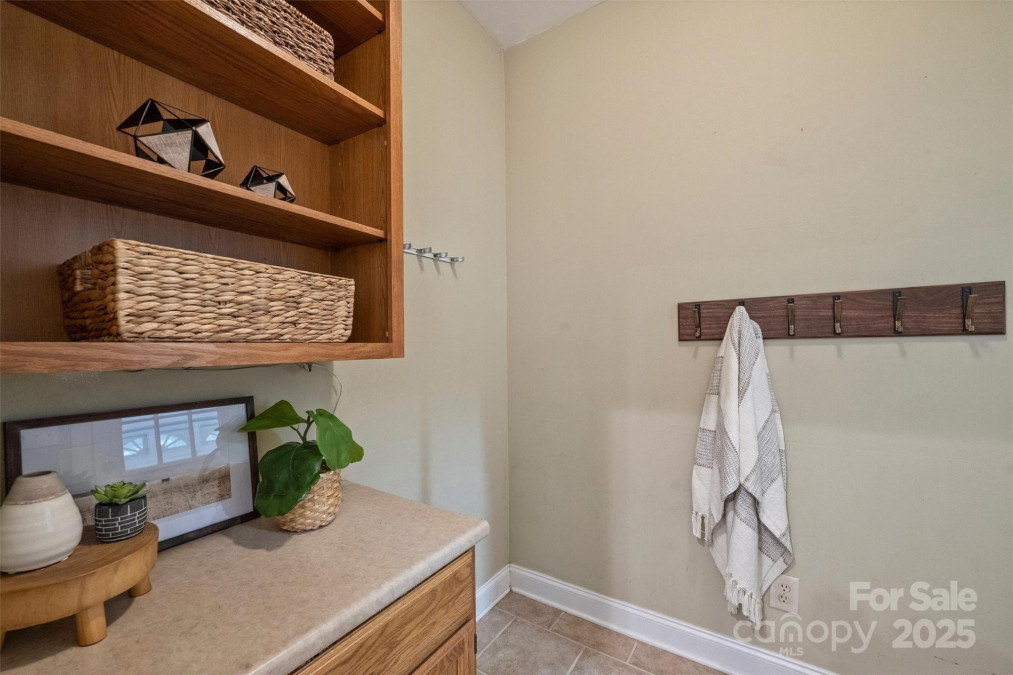 7067 Rocky Falls Rd Charlotte, NC 28211