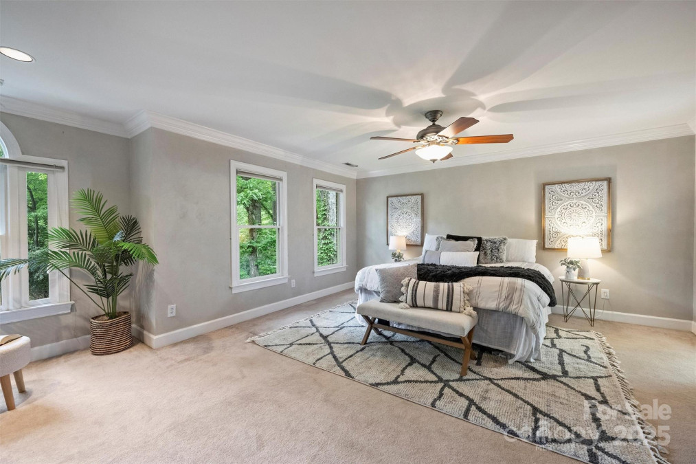 7067 Rocky Falls Rd Charlotte, NC 28211