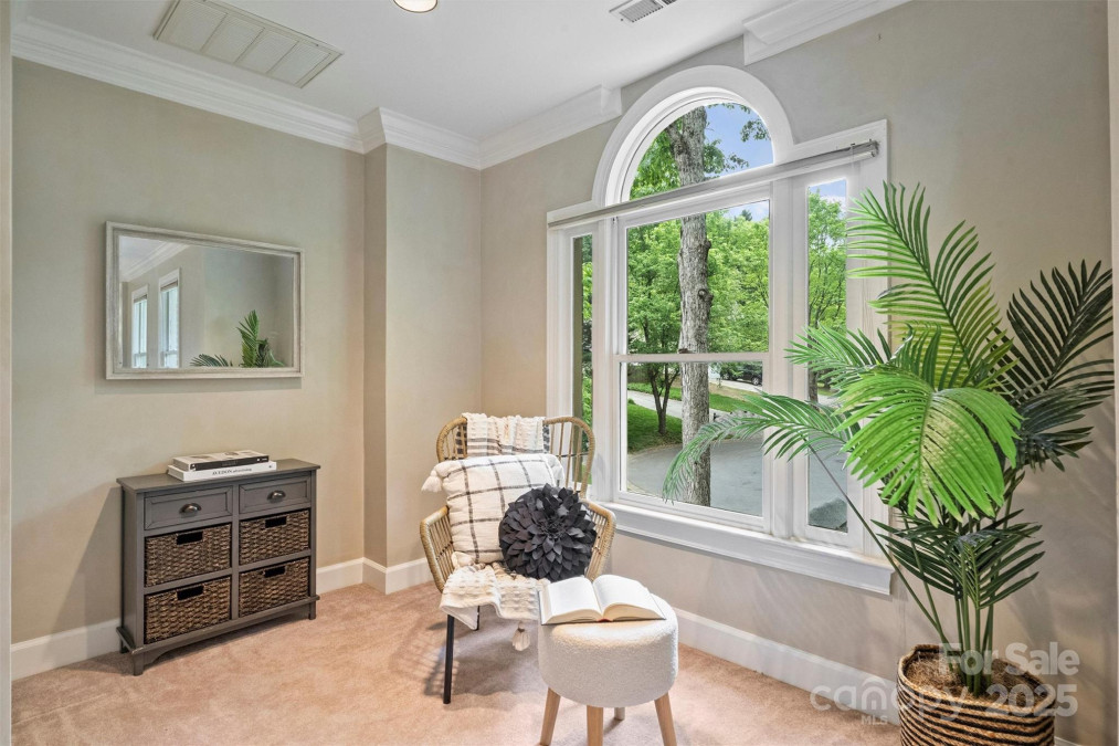7067 Rocky Falls Rd Charlotte, NC 28211