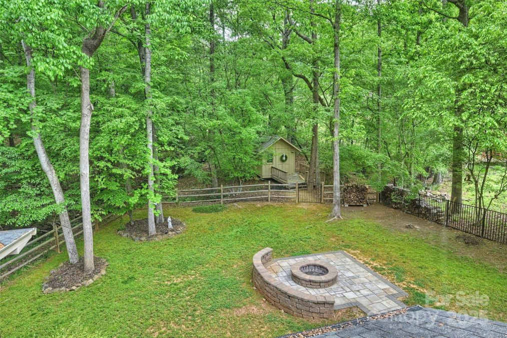 7067 Rocky Falls Rd Charlotte, NC 28211