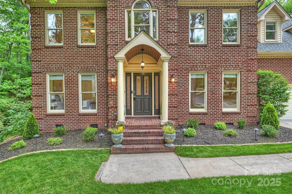 7067 Rocky Falls Rd Charlotte, NC 28211