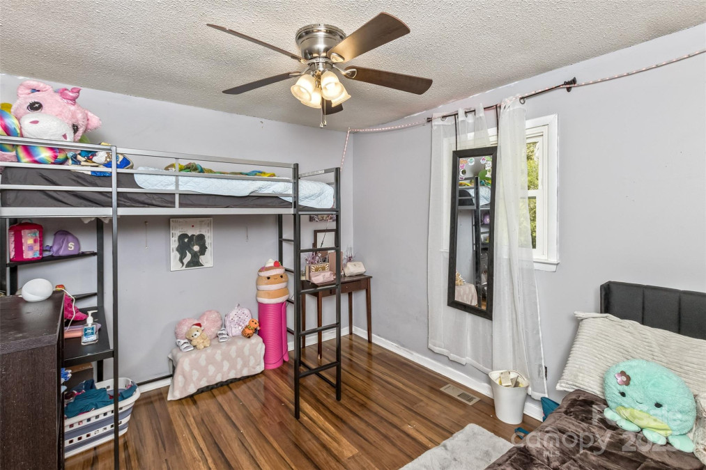 117 White Pine Ln Morganton, NC 28655