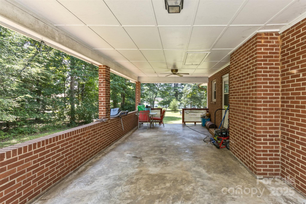 117 White Pine Ln Morganton, NC 28655
