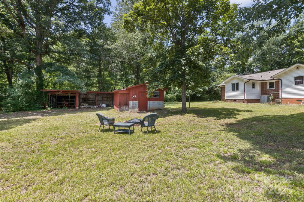 117 White Pine Ln Morganton, NC 28655