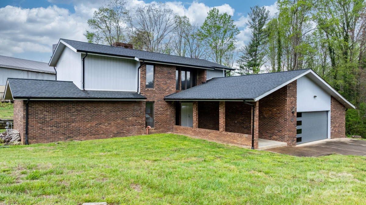 4101 Quarry Estates Rd Hudson, NC 28638