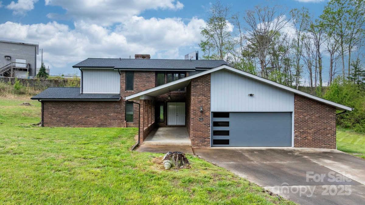 4101 Quarry Estates Rd Hudson, NC 28638