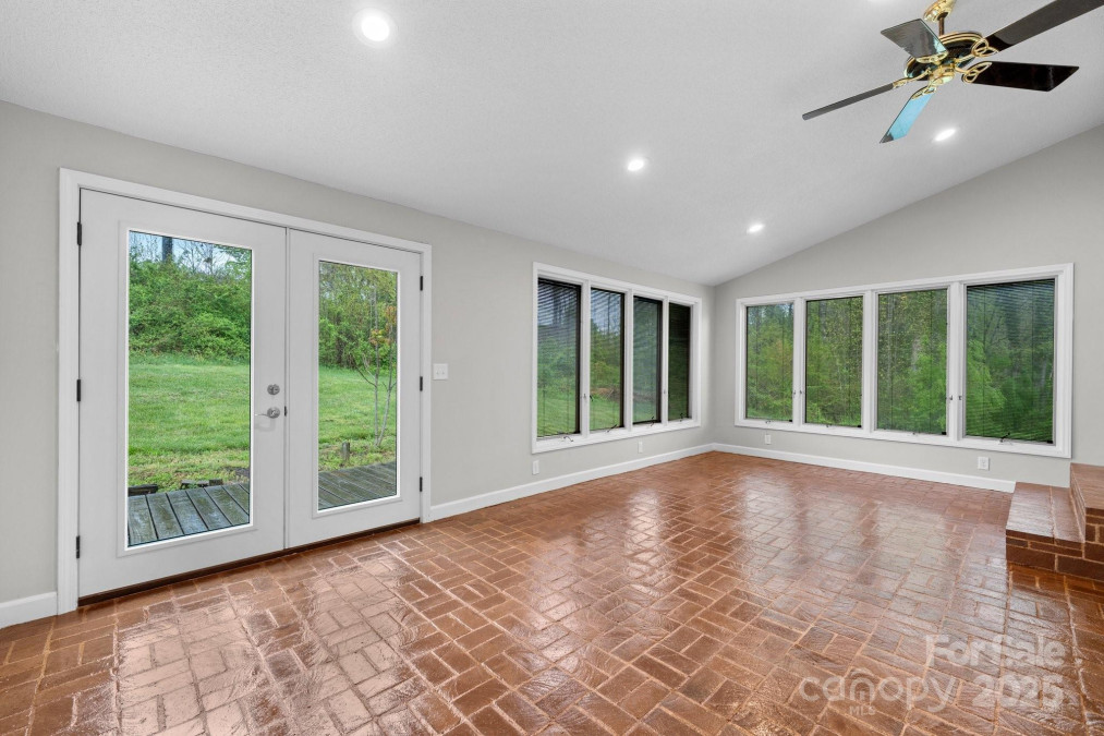 4101 Quarry Estates Rd Hudson, NC 28638