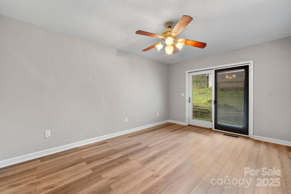 4101 Quarry Estates Rd Hudson, NC 28638